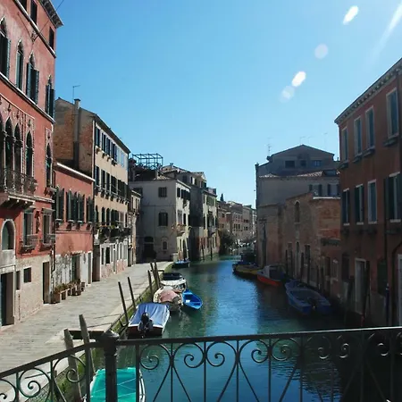 Ca' Letizia Authentic Classic In In Typical Venetian Style شقة *